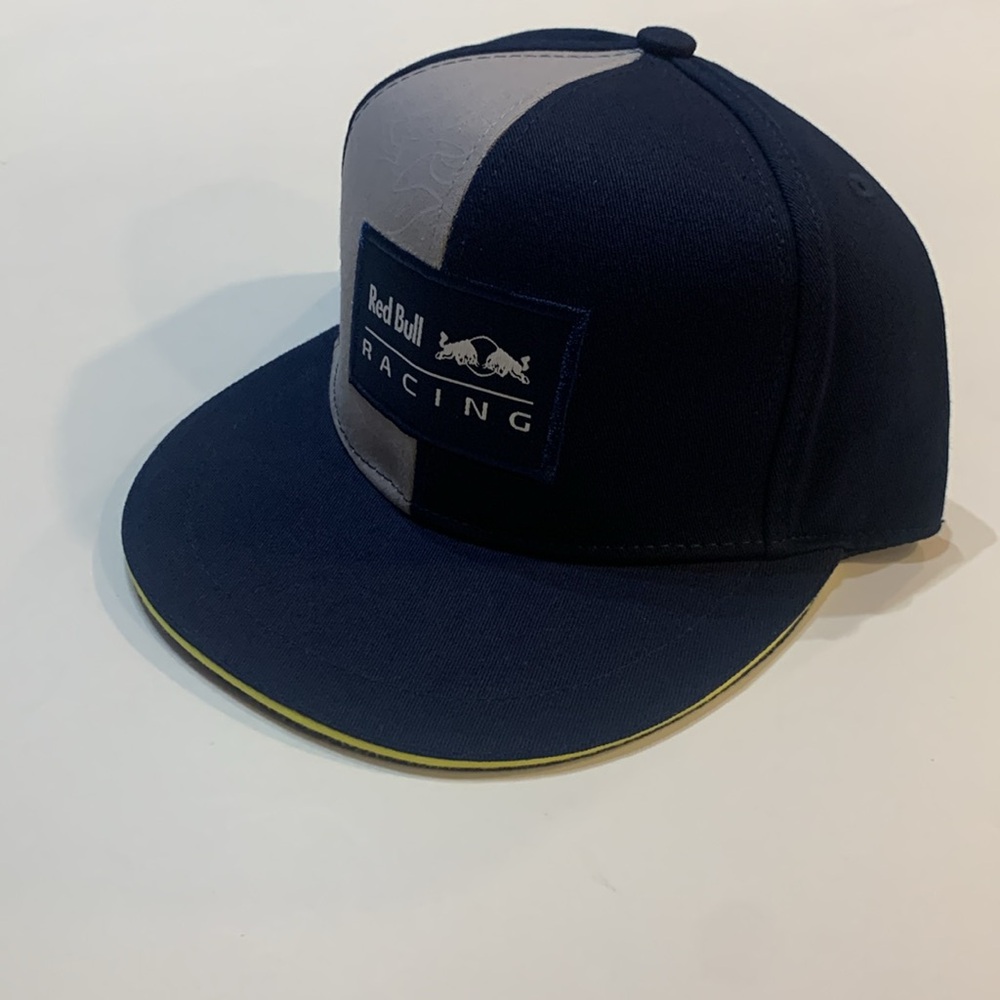 Red Bull Racing Baseball Hat - Picture 3 of 7